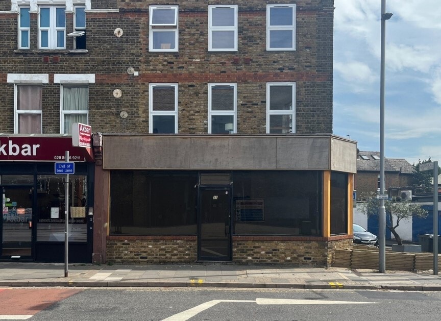 52 Richmond Rd, Kingston Upon Thames for sale Building Photo- Image 1 of 1