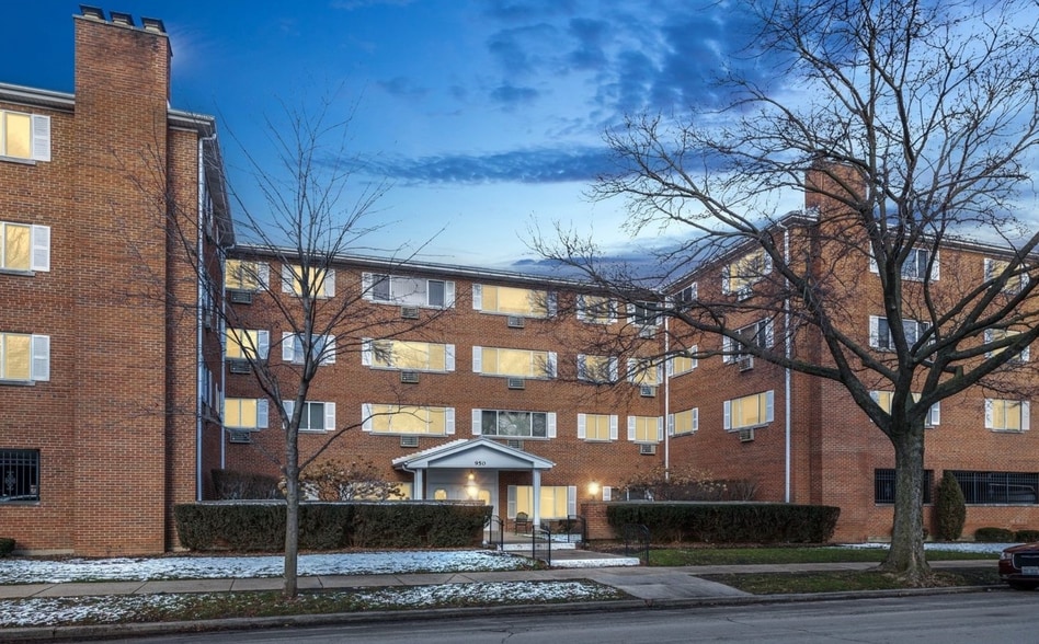 950 Washington Blvd, Oak Park, IL for sale - Building Photo - Image 2 of 14
