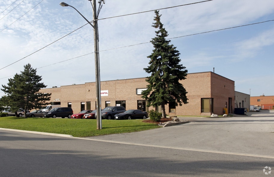 925 Mid-Way Blvd, Mississauga, ON for sale - Primary Photo - Image 1 of 1