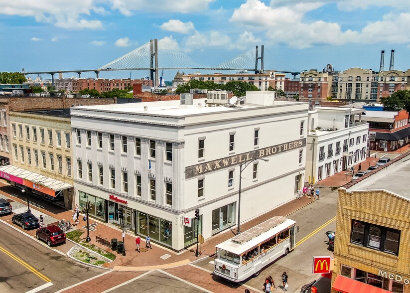 300 W Broughton St, Savannah, GA for sale - Primary Photo - Image 1 of 1