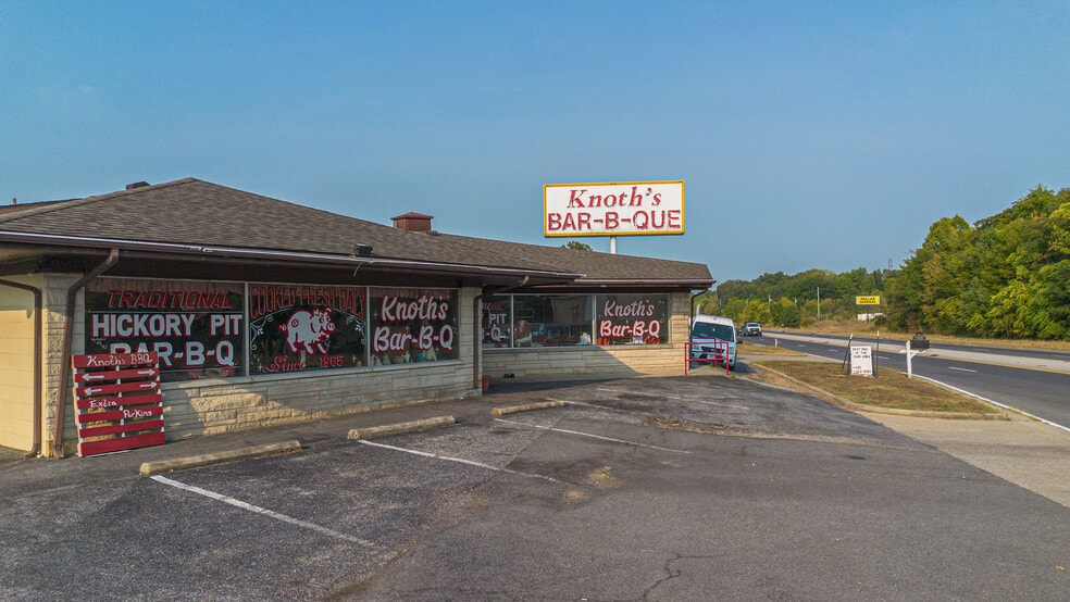 728 US Highway 62, Grand Rivers, KY for sale - Primary Photo - Image 1 of 33