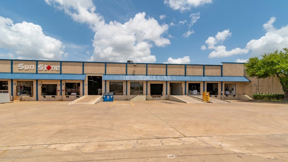 8700 Clay Rd, Houston, TX 77080 Clay Hempstead Business Park