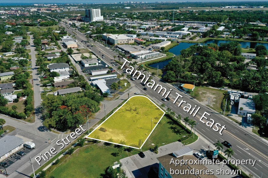 0000 Tamiami Trl E, Naples, FL for sale - Building Photo - Image 1 of 4