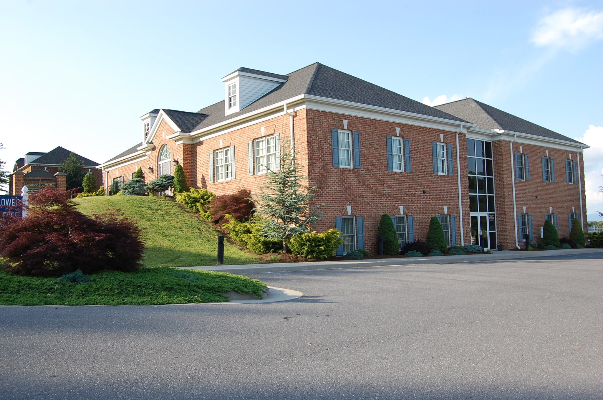 2322 Blue Stone Hills Dr, Harrisonburg, VA for lease Building Photo- Image 1 of 12