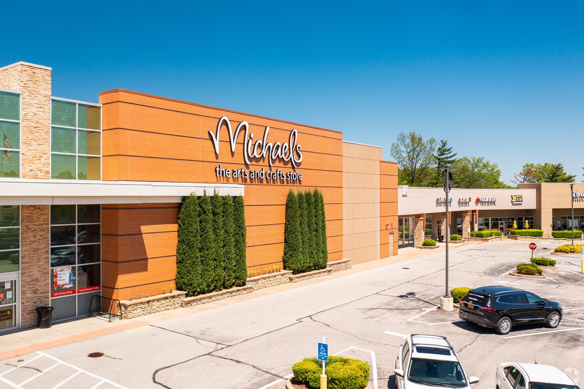 1191911977 Manchester Rd, Des Peres, MO 63131