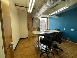 833 W Jackson Blvd, Chicago, IL for lease Interior Photo- Image 2 of 8