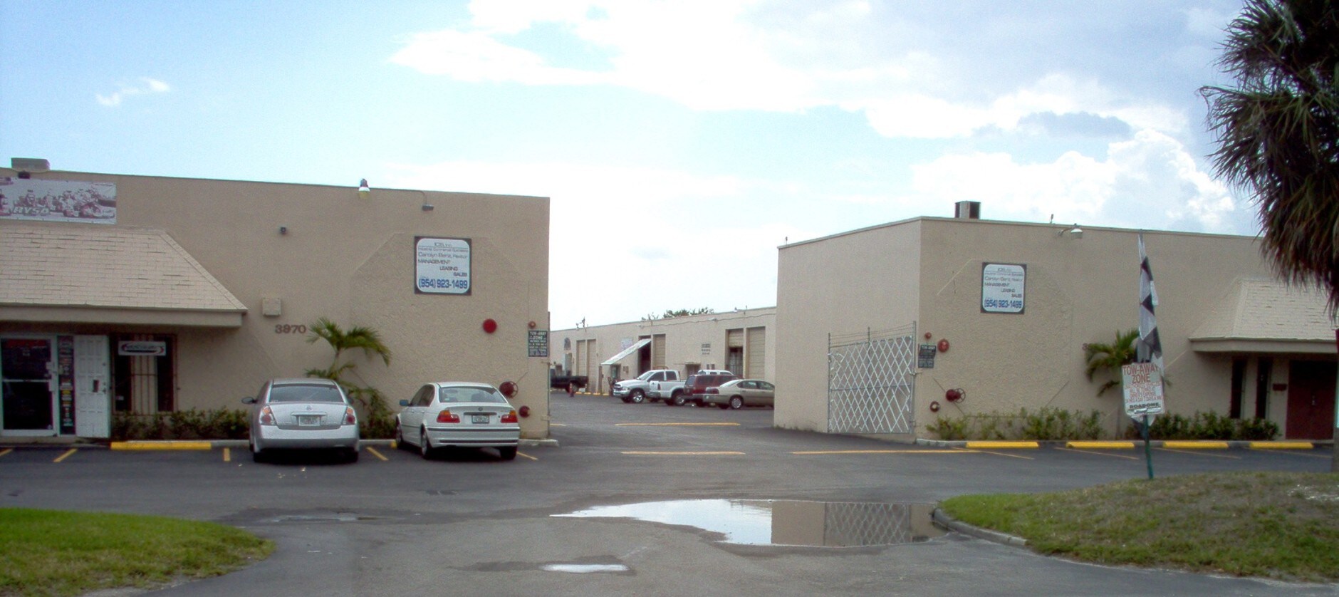 39703990 NW 132nd St, Opa Locka, FL 33054