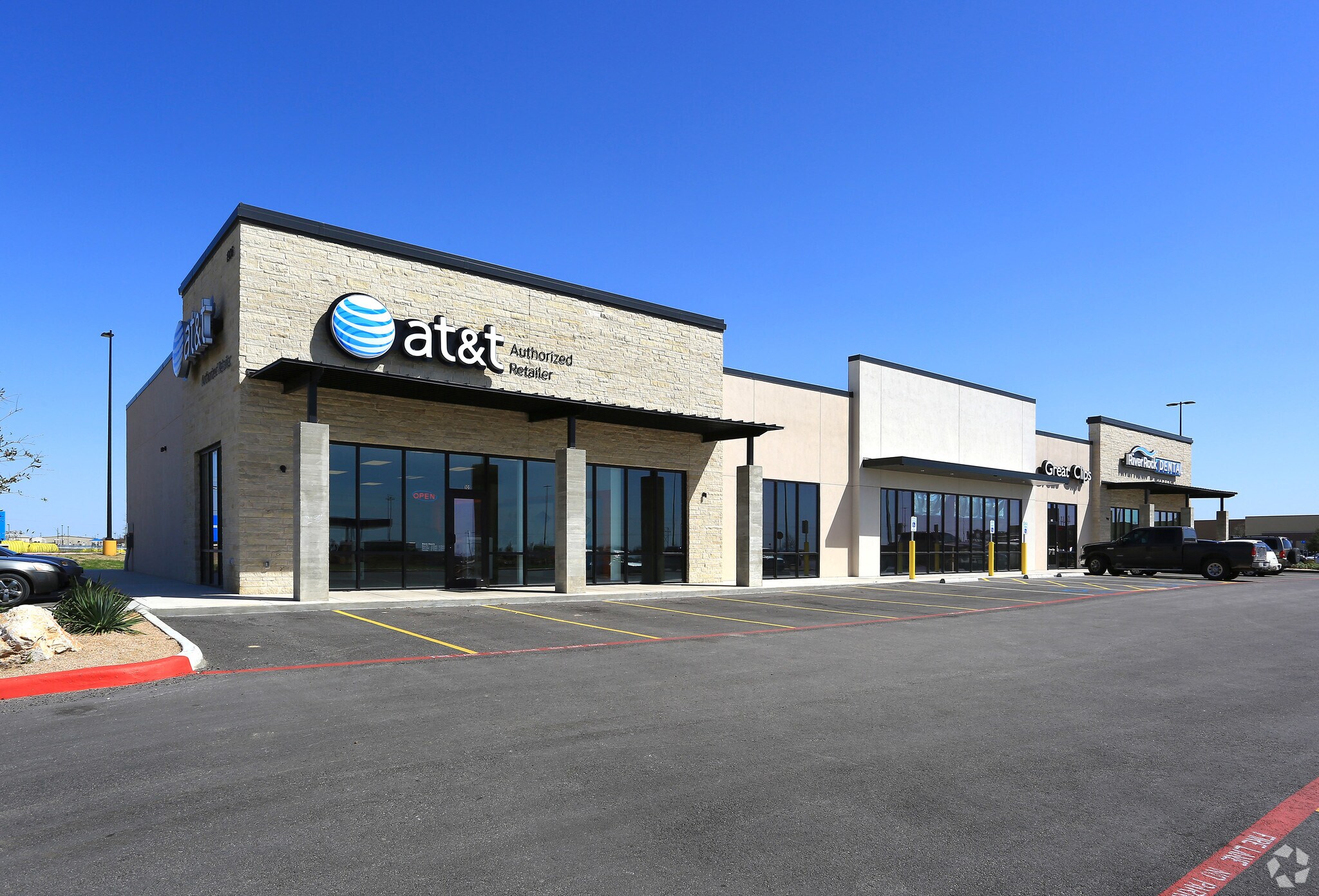 1906 S Colorado St, Lockhart, TX for sale Primary Photo- Image 1 of 1