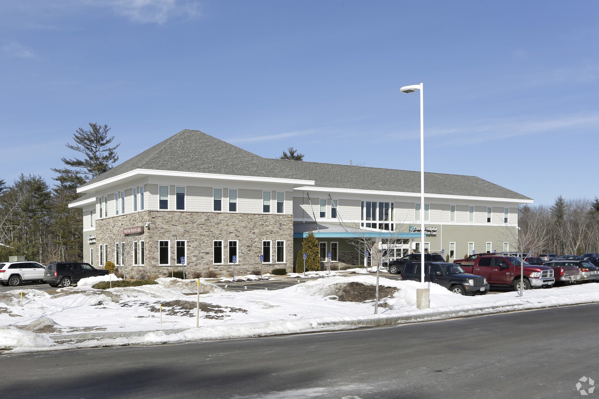 1990 Dover Rd, Epsom, NH for sale Primary Photo- Image 1 of 1
