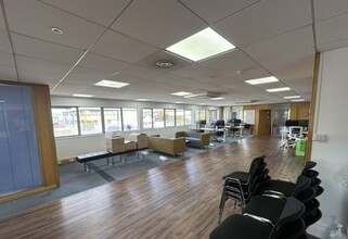 Boundary Way, Yeovil for lease Interior Photo- Image 2 of 5