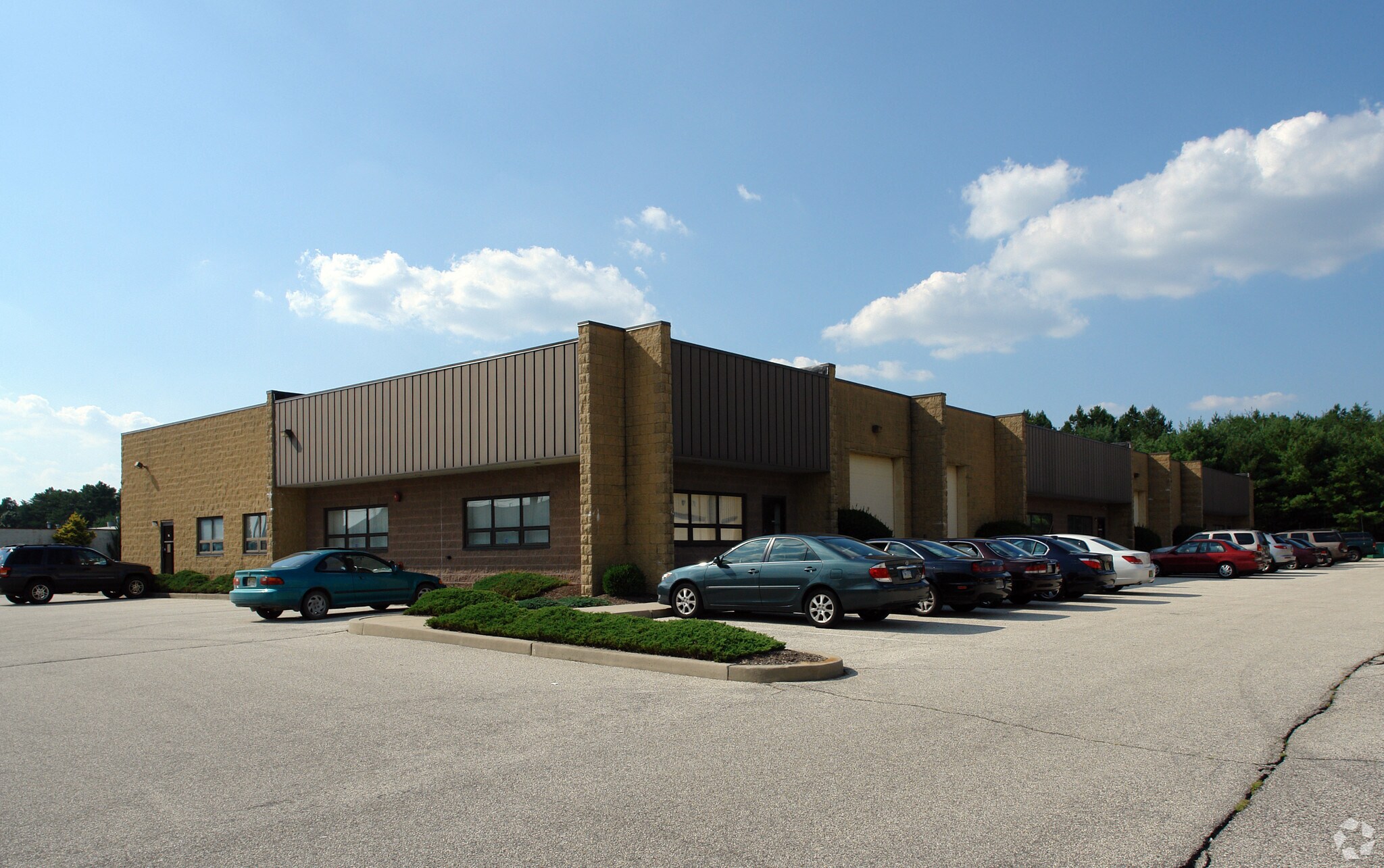 439 Commerce Ln, West Berlin, NJ, 08091 Light Distribution Property