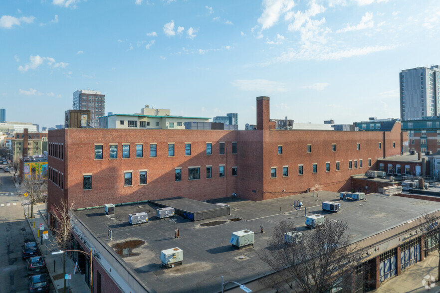 625 Massachusetts Ave, Cambridge, MA for lease - Building Photo - Image 2 of 6