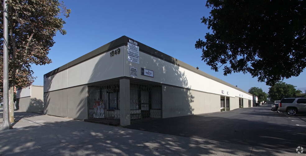 1649 E Mission Blvd, Pomona, CA for lease - Primary Photo - Image 2 of 8