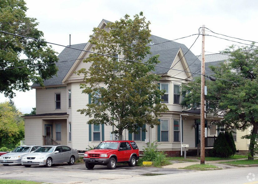147-149 N Main St, Rochester, NH for sale - Primary Photo - Image 1 of 1