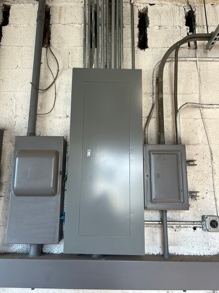 2304 Turnpike Rd, Portsmouth, VA for sale - Building Photo - Image 3 of 9