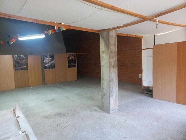 Retail in Íscar for sale - Building Photo - Image 3 of 34