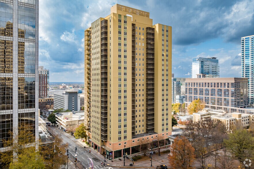 300 Peachtree St NE, Atlanta, GA 30308