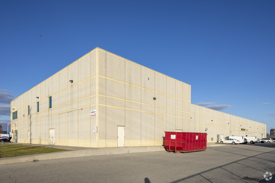 2960 Drew Rd, Mississauga, ON for sale - Building Photo - Image 3 of 4