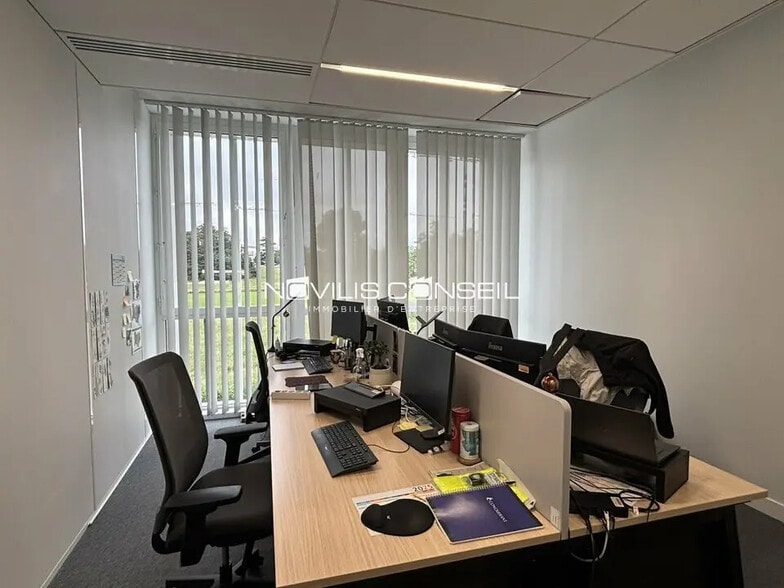 Office in Toulouse for lease - Interior Photo - Image 2 of 6