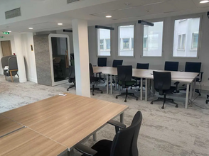 Coworking Space in Paris for lease Interior Photo- Image 2 of 6