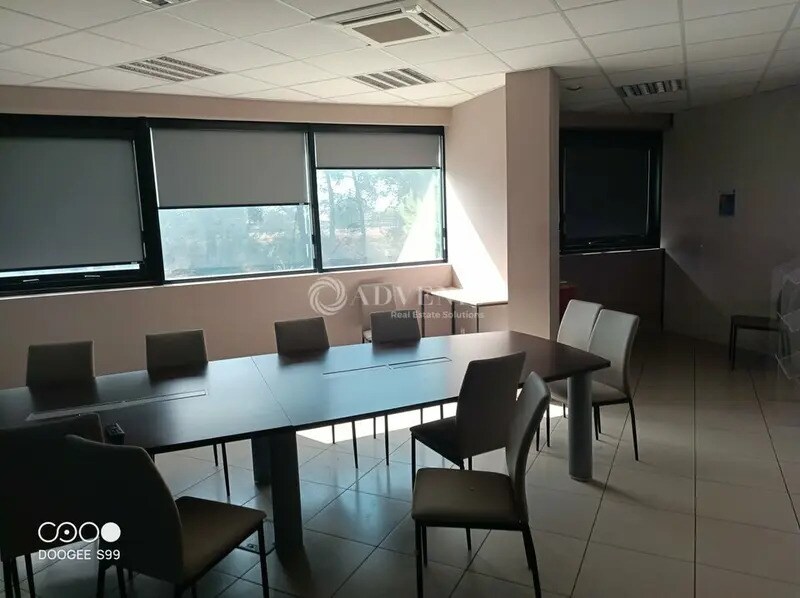Office in for lease Interior Photo- Image 1 of 6