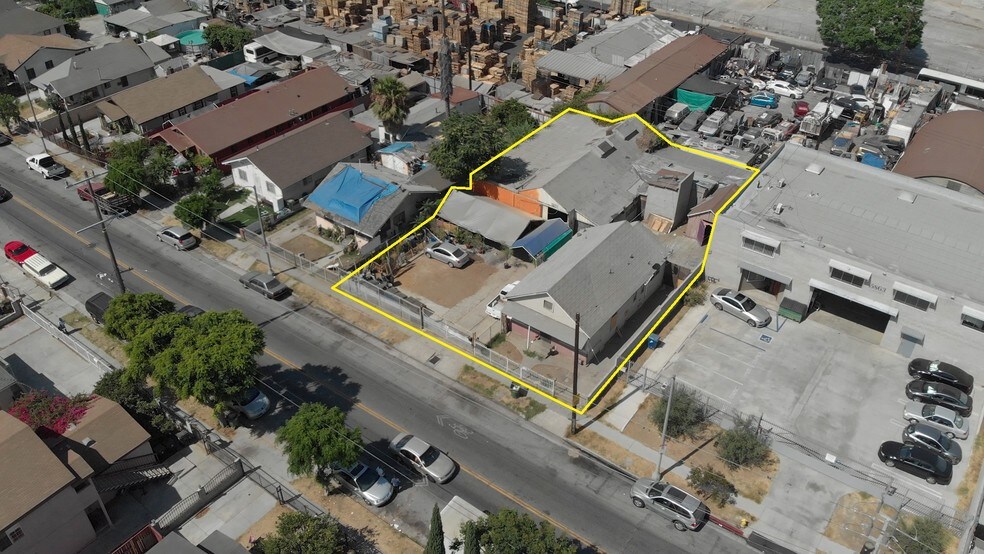 5871 S San Pedro St, Los Angeles, CA 90003 | LoopNet.com