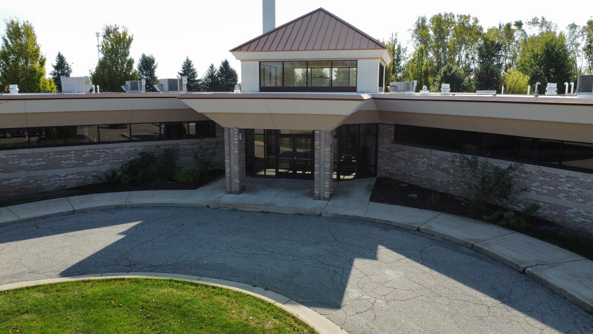 202 E Van Riper Rd, Fowlerville, MI for lease Building Photo- Image 1 of 3