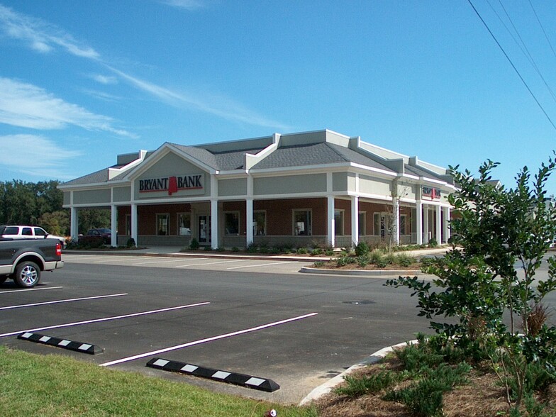 1502-1518 N McKenzie St, Foley, AL for sale - Building Photo - Image 1 of 1