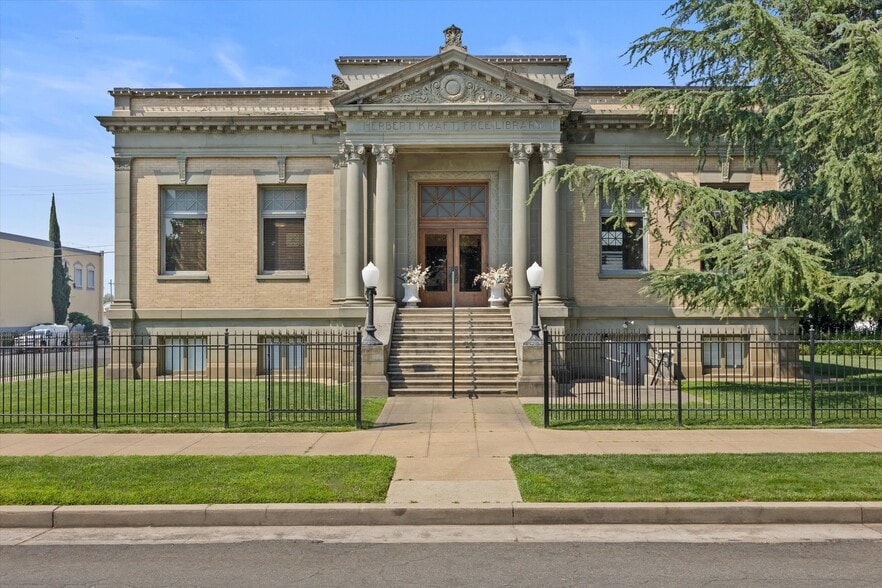 909 Jefferson St, Red Bluff, CA for sale - Building Photo - Image 1 of 57