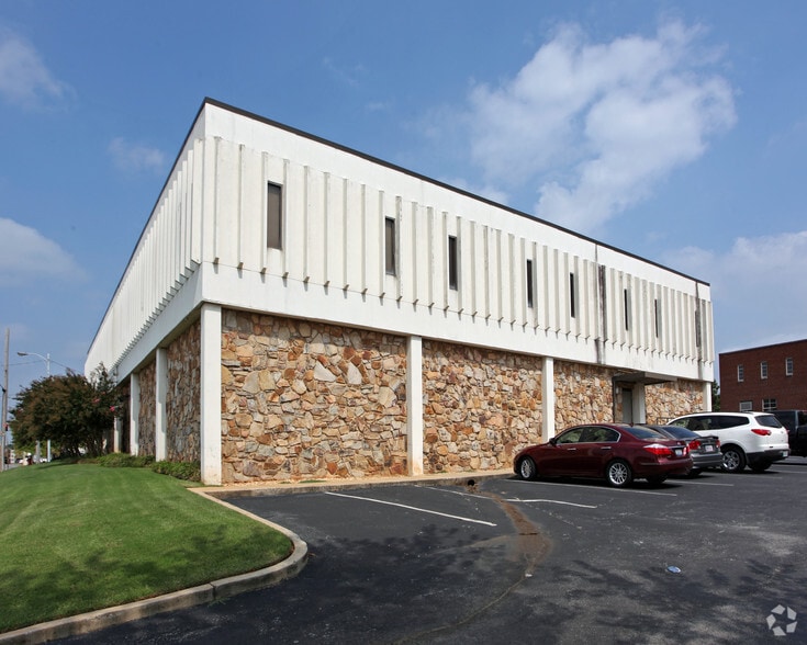 201 Gordon Dr SE, Decatur, AL for lease - Building Photo - Image 2 of 5