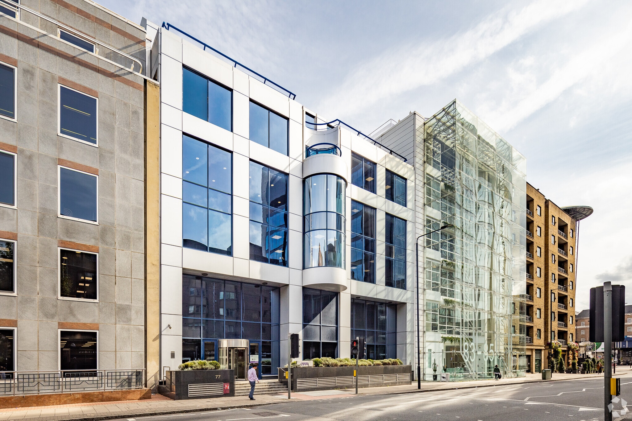 77 Mansell St, London for sale Primary Photo- Image 1 of 1