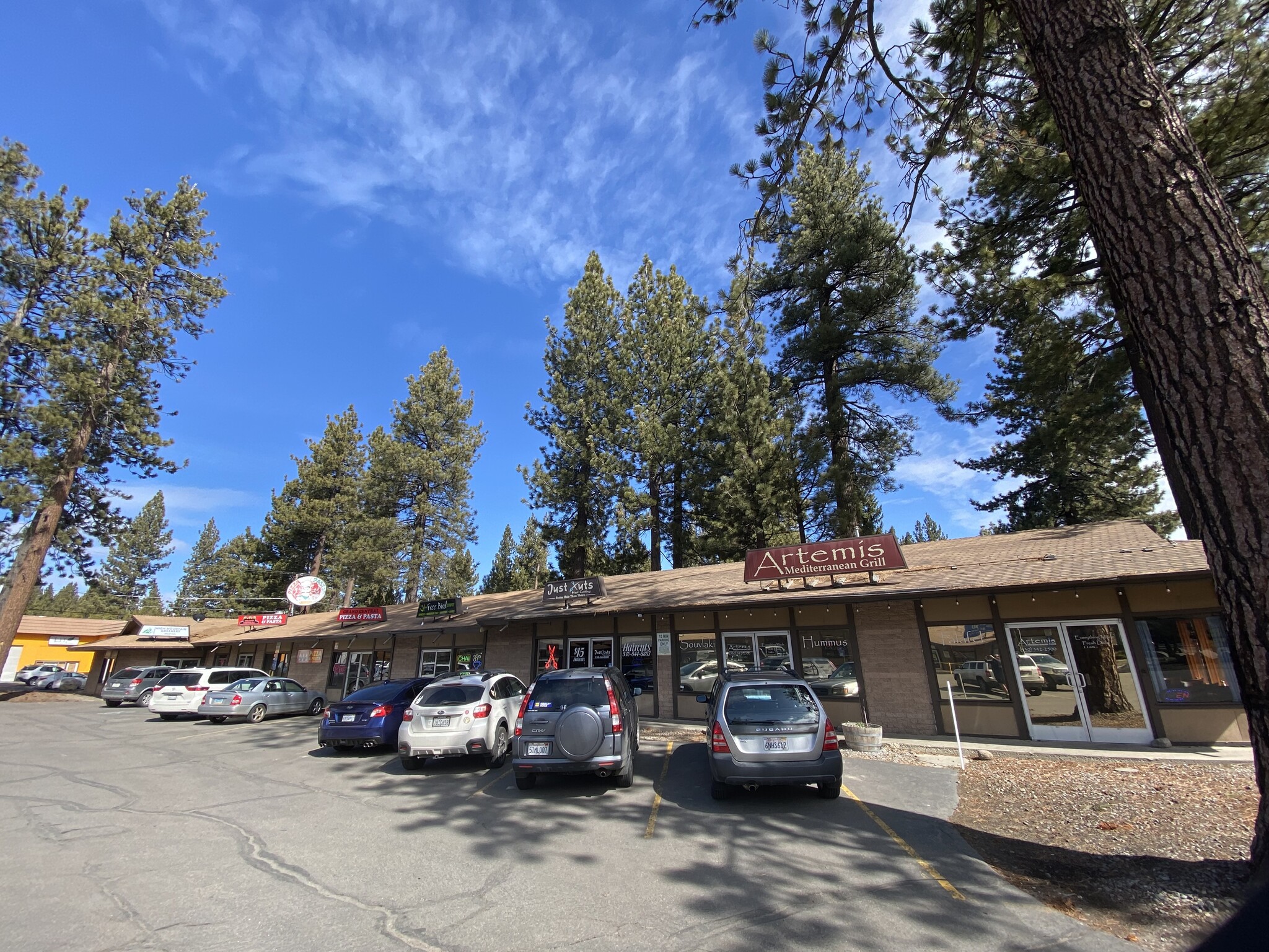 2227-2229 Lake Tahoe Blvd, South Lake Tahoe, CA for lease Building Photo- Image 1 of 7