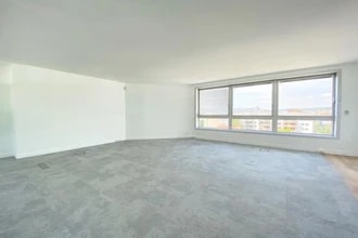 Rue Henri Martin, Boulogne-Billancourt for lease Interior Photo- Image 2 of 9