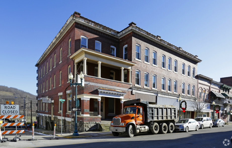 672-680 McKean Ave, Donora, PA for sale - Primary Photo - Image 1 of 1