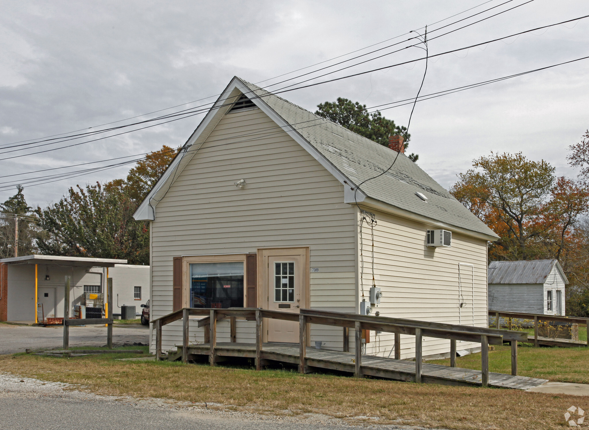 Retail in Nassawadox, VA for sale Primary Photo- Image 1 of 1