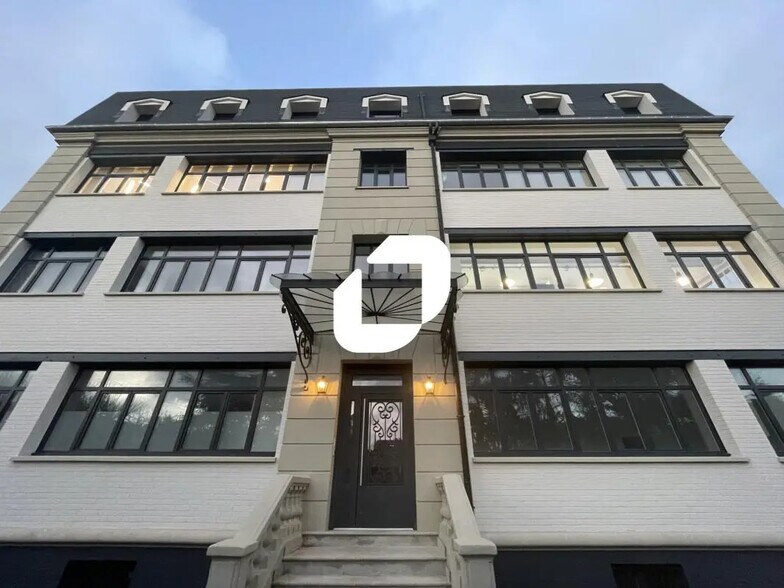 Office in Saint-Maur-des-Fossés for sale - Building Photo - Image 1 of 7