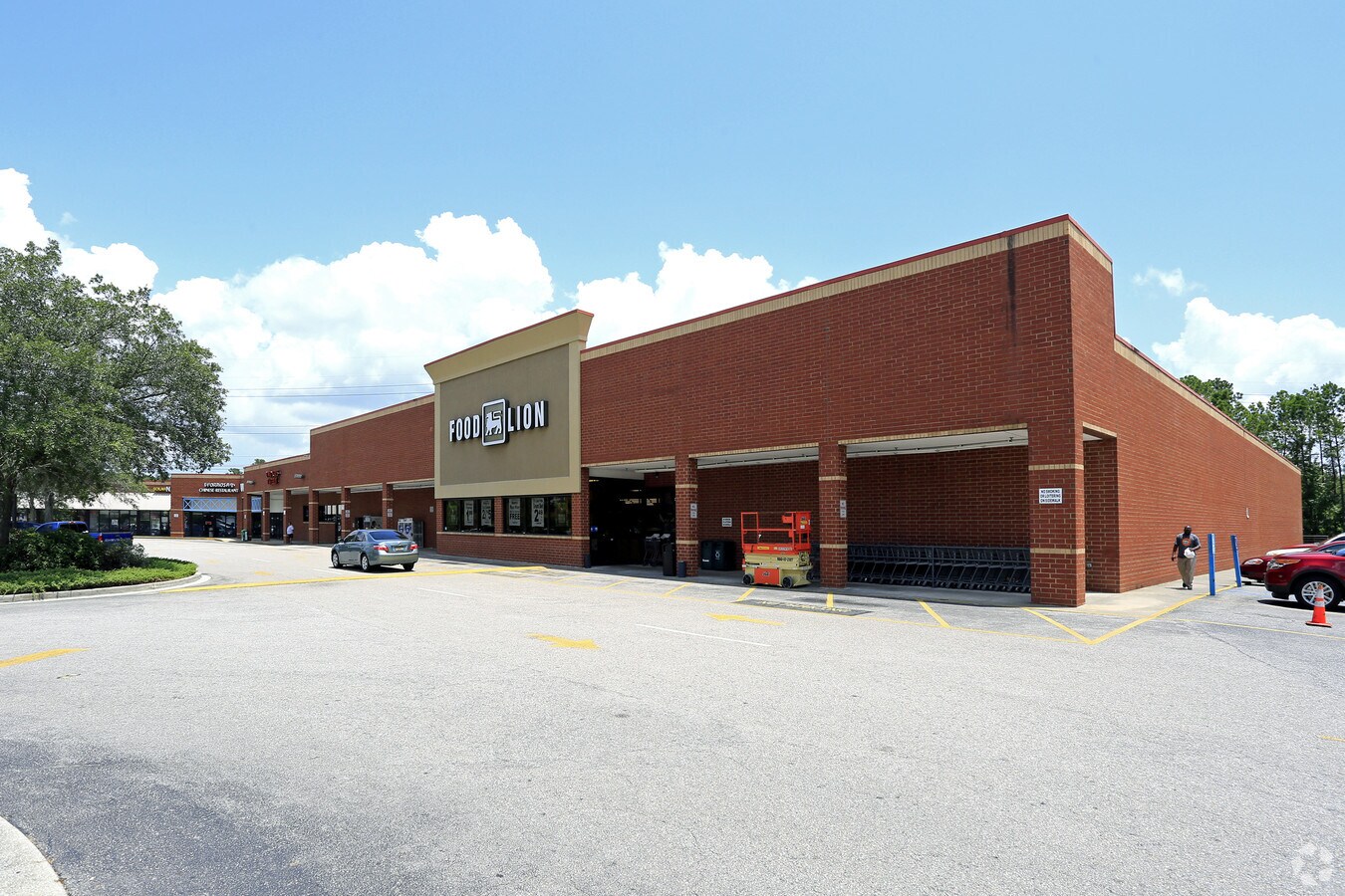 650 College Park Rd, Ladson, SC 29456