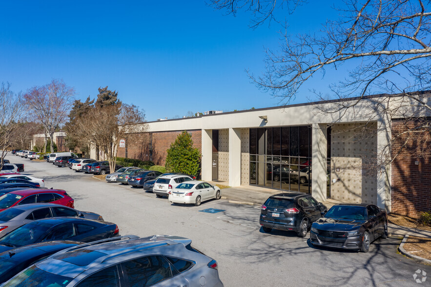 1625 Rock Mountain Blvd, Stone Mountain, GA for lease - Building Photo - Image 1 of 5