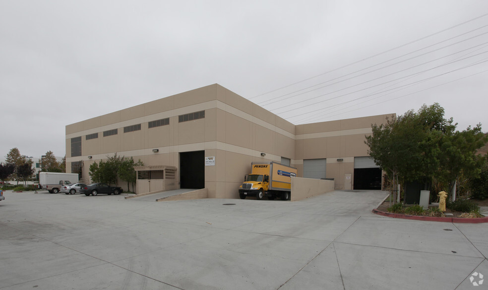 1031 S Andreasen Dr, Escondido, CA for lease - Building Photo - Image 3 of 6