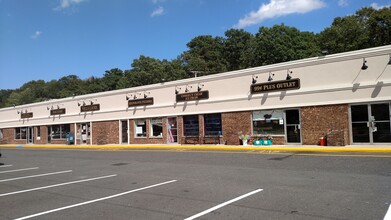 365 Spotswood Englishtown Rd, Monroe Township, NJ for lease Building Photo- Image 1 of 12