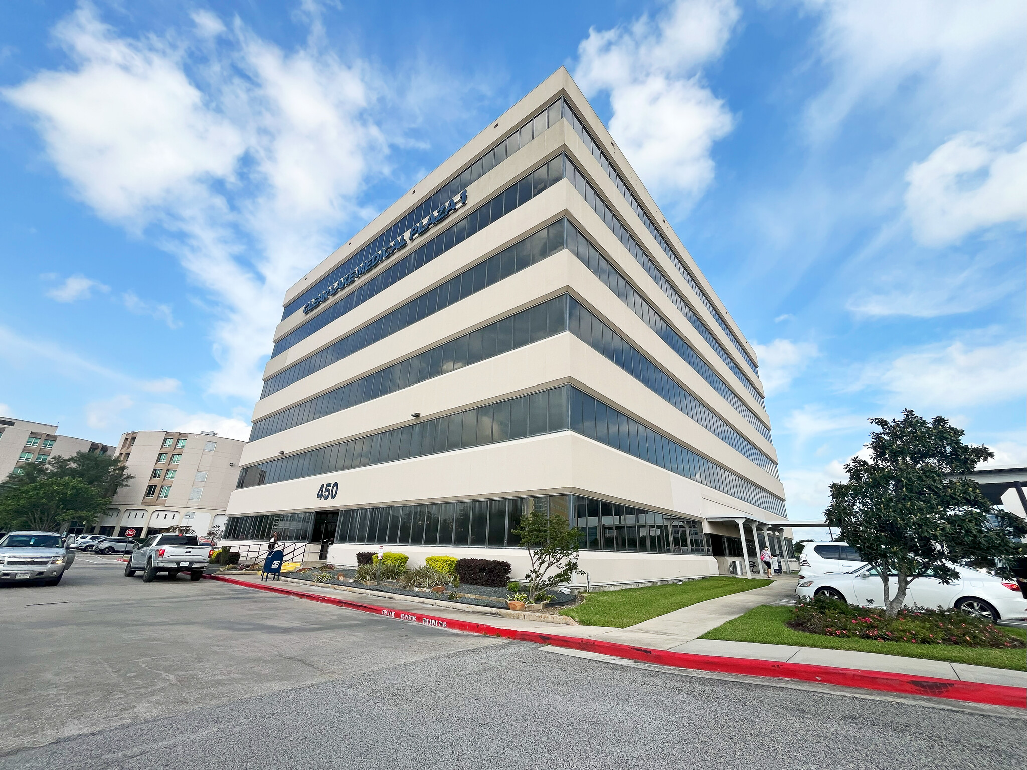 450 Medical Center Blvd, Webster, TX for lease Building Photo- Image 1 of 8