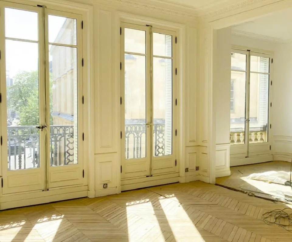 174 Boulevard Saint-Germain, Paris for lease Interior Photo- Image 1 of 2