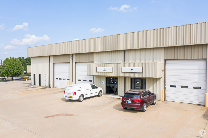 5666 S 122nd East Ave, Tulsa, OK for lease - Building Photo - Image 2 of 17