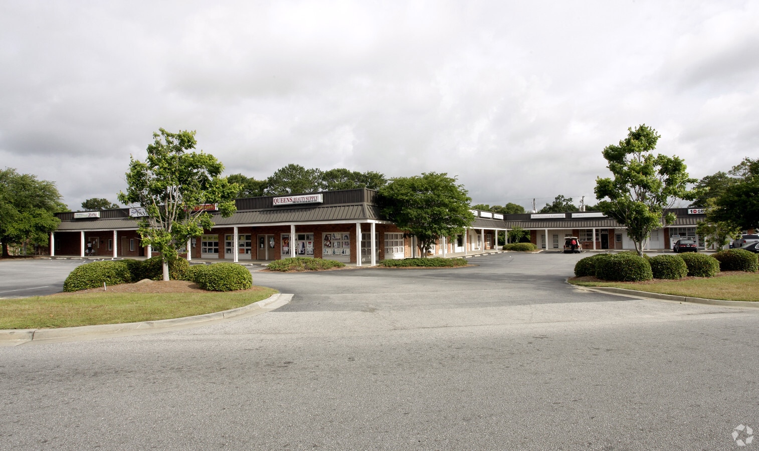 3316 Ashley Phosphate Rd, North Charleston, SC 29418