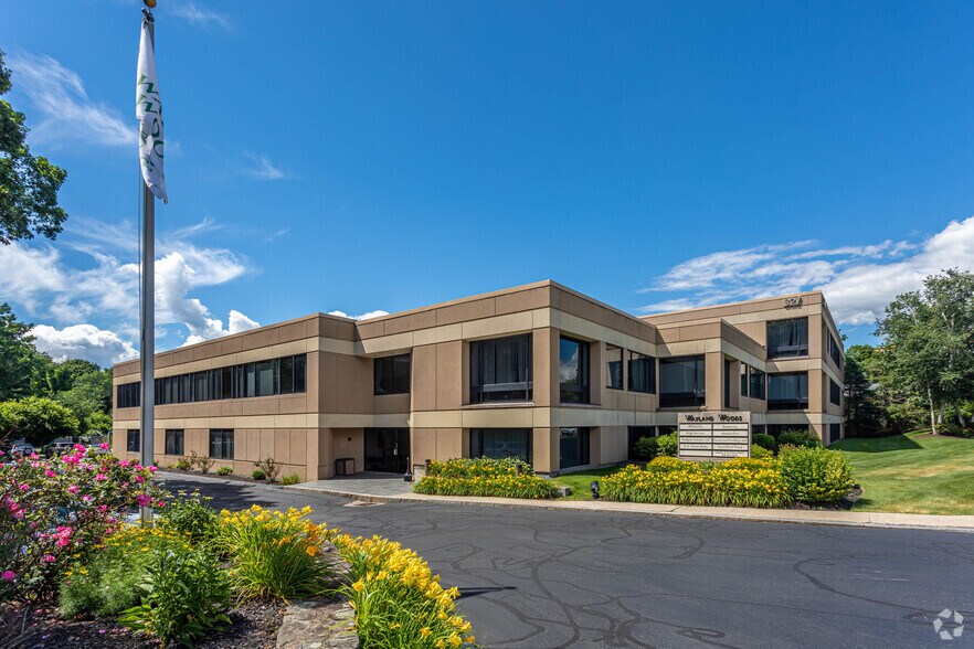 321 Commonwealth Rd, Wayland, MA for lease - Building Photo - Image 2 of 4