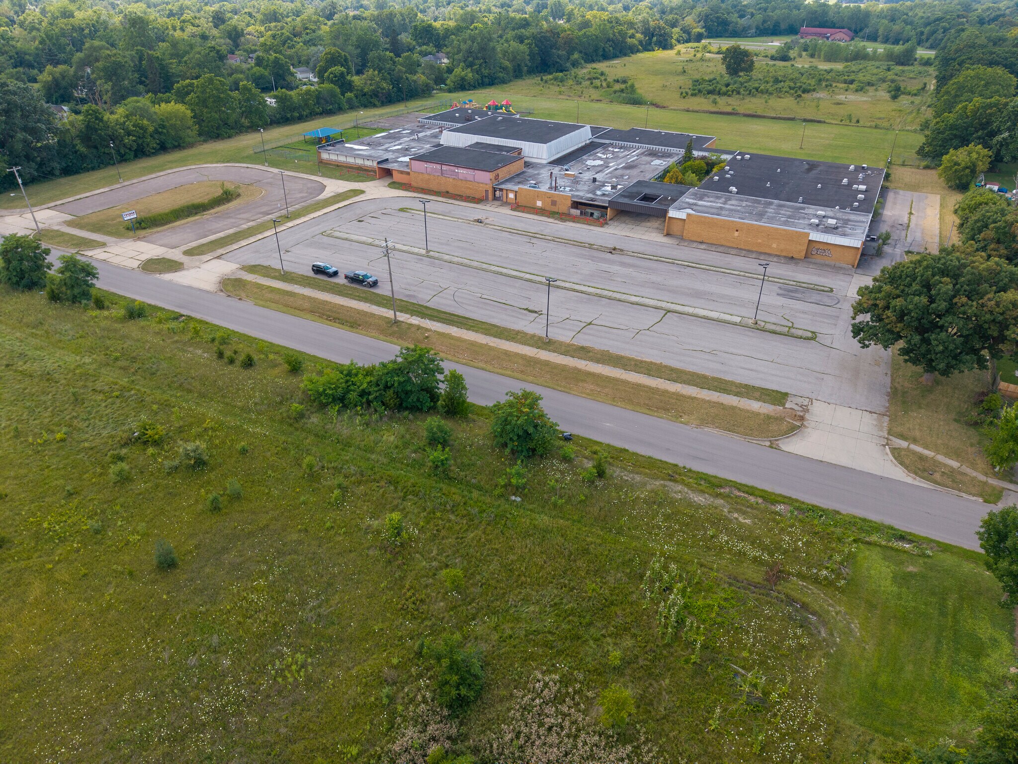 5159 Summit St, Flint, MI for sale Primary Photo- Image 1 of 1