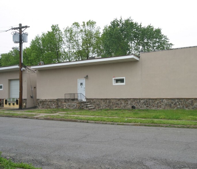 4 Jane St, Ewing, NJ for sale - Primary Photo - Image 1 of 1