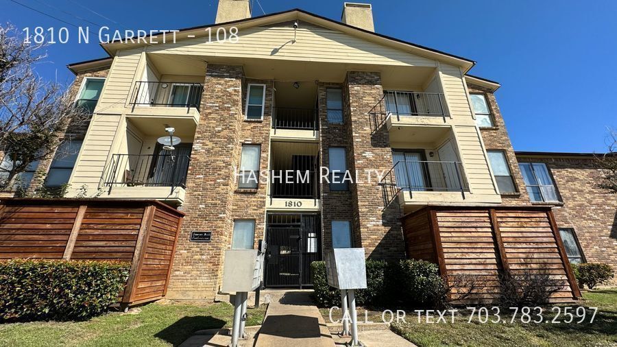 Multifamily in Dallas, TX for sale - Primary Photo - Image 1 of 1