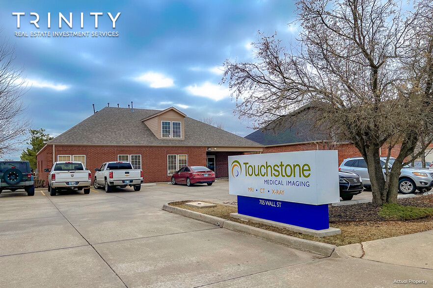 705 Wall St, Norman, OK for sale - Building Photo - Image 1 of 1