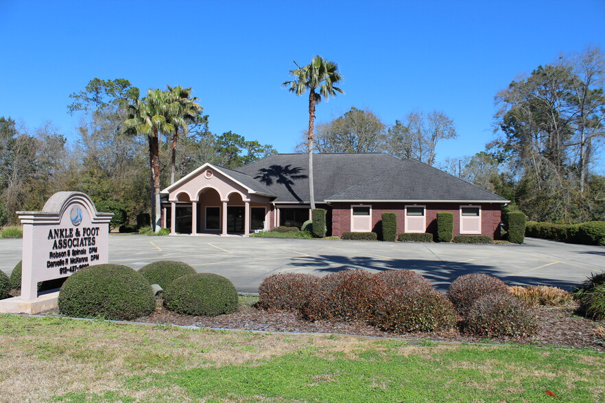 331 Peachtree St, Jesup, GA for sale - Building Photo - Image 1 of 1